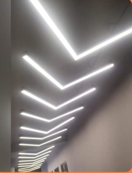 Zig-Zag Linear Profile Light